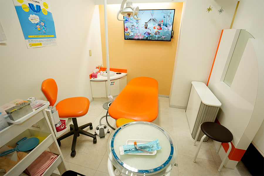 子供用の診察室|世田谷区の歯医者・千歳船橋ファミリー歯科